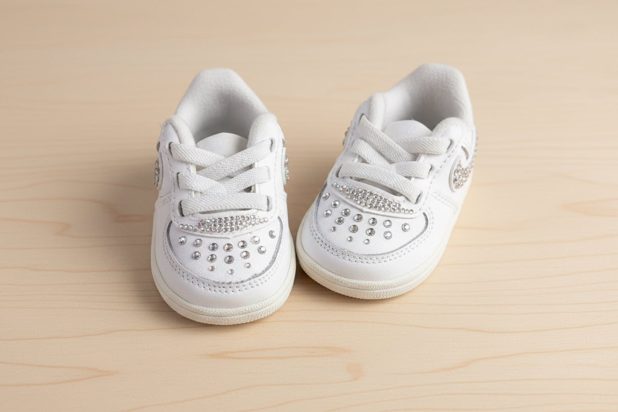 Custom Baby Nike Air Force 1 – Size 1C
Hand-dazzled with genuine diamonds
💎 One of One